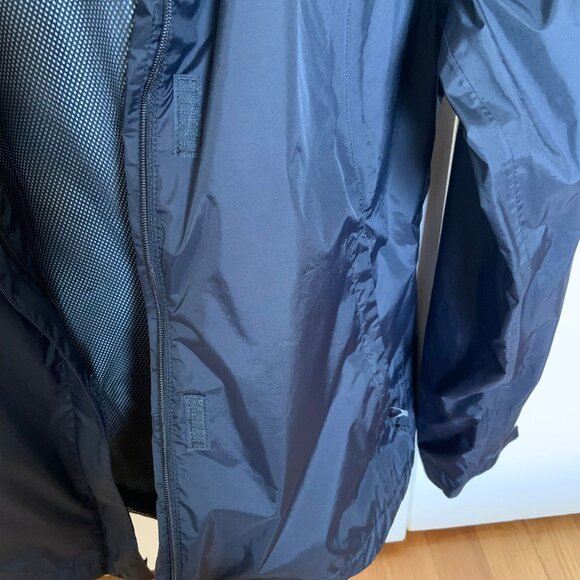 Women's Black Columbia Jacket , size S, never worn - Picture 4 of 6